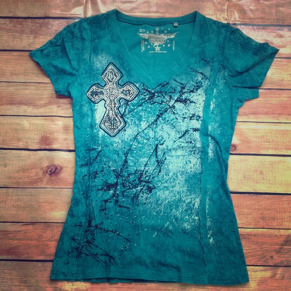 Rock & Roll Cowgirl sequenced v-neck tee size M